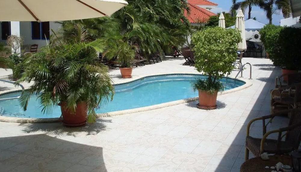 Aruba Harmony Apartments Oranjestad Luaran gambar